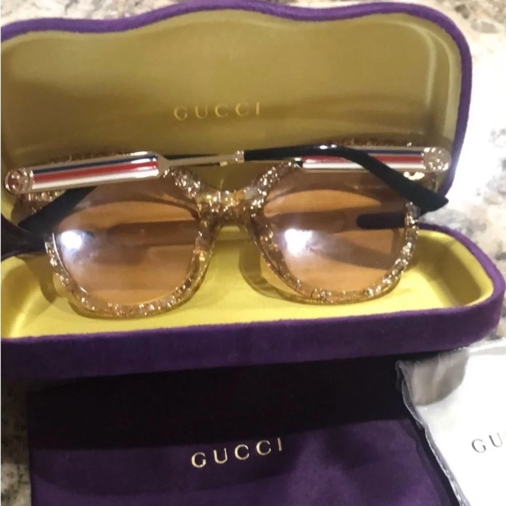 Gucci Sparkling Gold Round Glasses - Picture 2 of 4